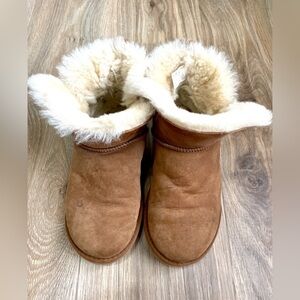 Fireside by Dearfoams Perth Genuine Shearling Fold-over Boot Slipper Size 7.5
